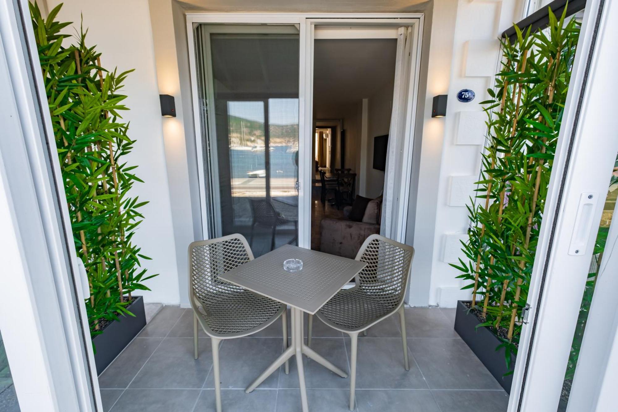 Bd Suites Foca Kültér fotó